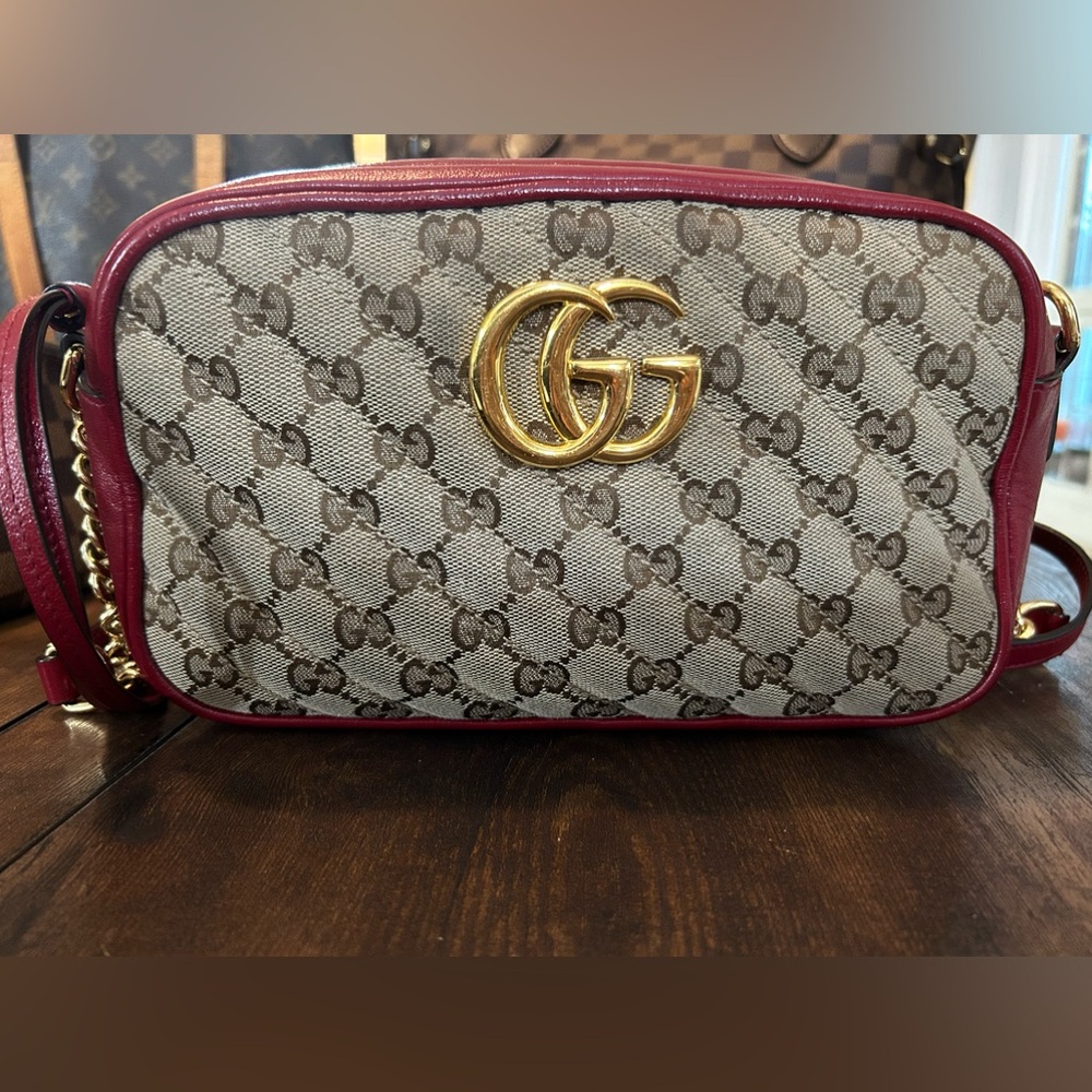 Gucci Marmont Quilted Shoulder Bag
